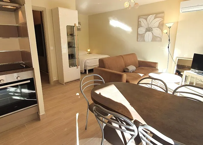 Climatise Avec Parking, 4 Pers, Centre - Fr-1-780-61 Apartment Sainte-Maxime