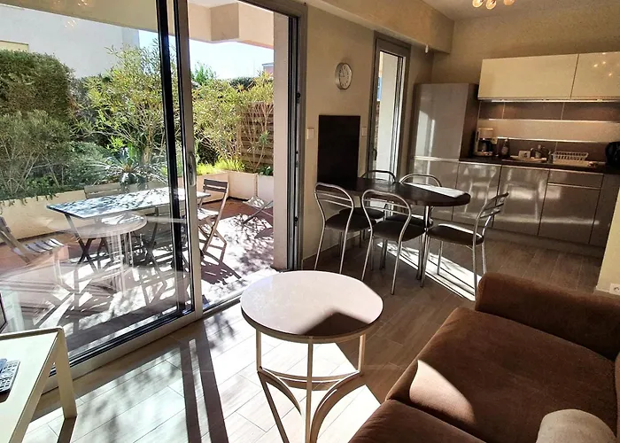 Climatise Avec Parking, 4 Pers, Centre - Fr-1-780-61 Sainte-Maxime