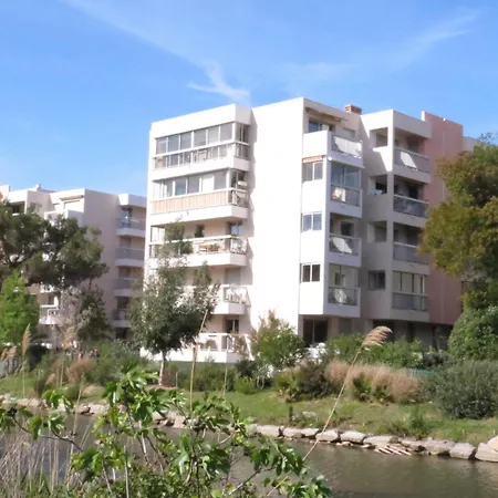 Avec Coin-nuit, Terrasse Et Parking, Centre Sainte-maxime, Proche Plages - 4 Pers. - Fr-1-780-61 Appartement *
