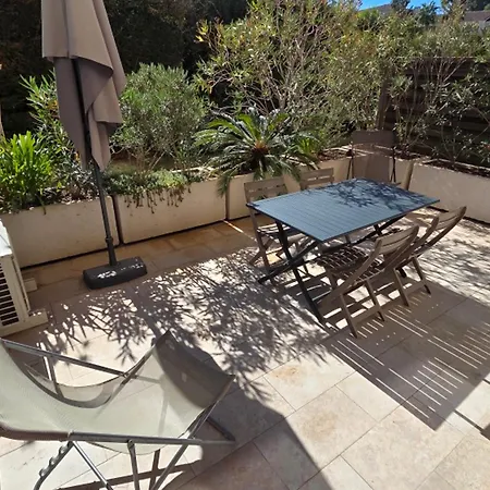 Appartement Avec Coin-nuit, Terrasse Et Parking, Centre Sainte-maxime, Proche Plages - 4 Pers. - Fr-1-780-61 Sainte-Maxime