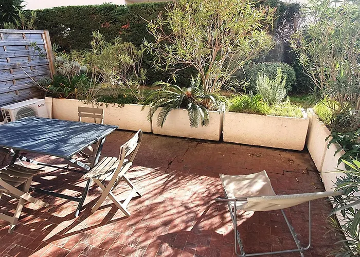 Climatise Avec Parking, 4 Pers, Centre - Fr-1-780-61 Appartement